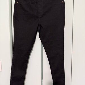 Elegant Black Skinny Jeans for Women